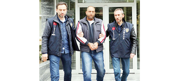 Selamını Almayanı Bıçakladı