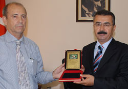 Arıcılar, Vali Lekesiz'i unutmadı