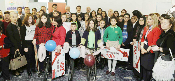 PROJE ÖDÜLLERİ DAĞITILDI