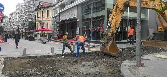 YİNE YENİ YENİDEN Mİ?