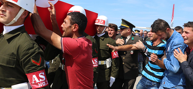 ŞEHİT GÖZYAŞLARIYLA KARŞILANDI