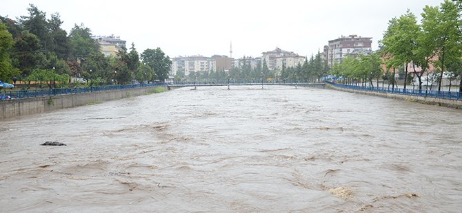 TERME'Yİ SEL VURDU