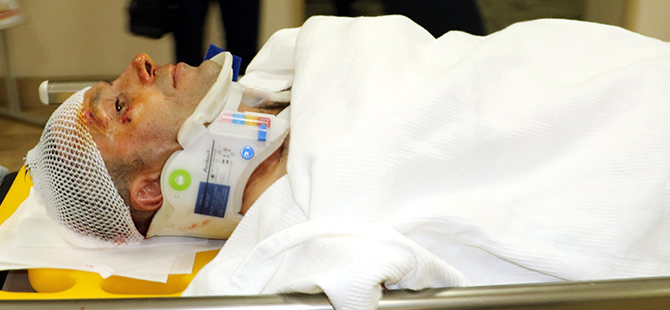 SEYİR HALİNDEKİ ARAÇTAN ATLADI