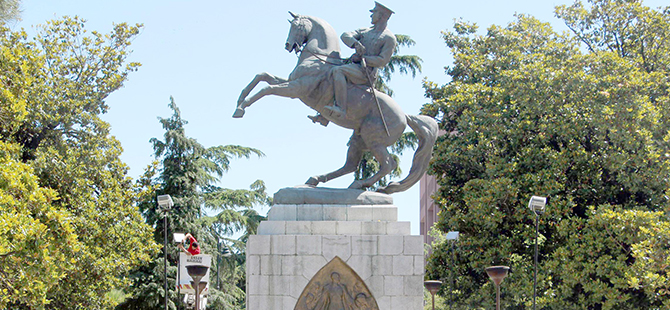 ANIT'A ÇEVRE DÜZENLEMESİ