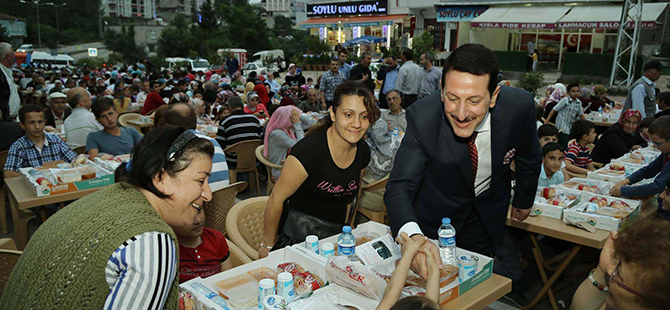 İFTAR SOFRASINDA BİRLİKTELİK