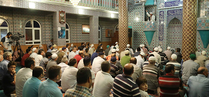 İlkadım'dan Tüm Dünyaya İslam Kardeşliği Mesajı