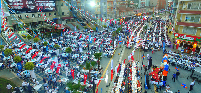 Oruçlu Gönüller Tekkeköy'de Buluştu