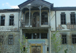 Alaçam Konakları keşfedilmeyi bekliyor