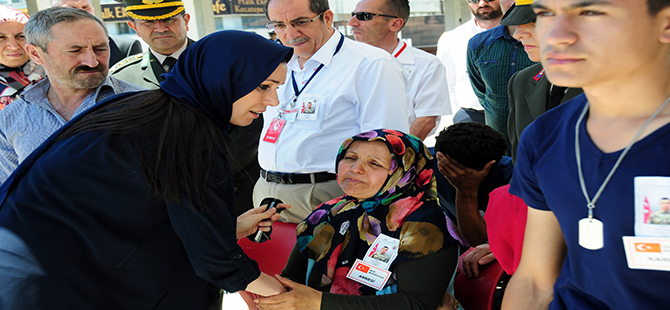 KARAASLAN SAMSUNLU ŞEHİDİN CENAZESİNE KATILDI