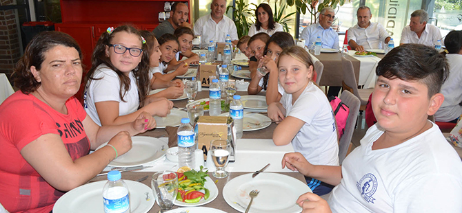 KKTC'Lİ UŞAKLAR BAFRA'DA