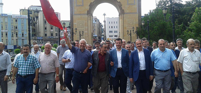 'DEMOKRASİ VE TOPLUMSAL BARIŞIN YANINDAYIZ'