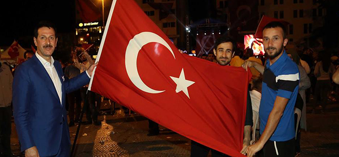 TÜRKİYE'NİN DİRİLİŞİ DÜNYAYI ŞAŞIRTTI