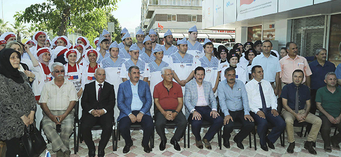 Aşçılık Kursunda Başarılı Olan Kursiyerlere Teşvik Ödülü