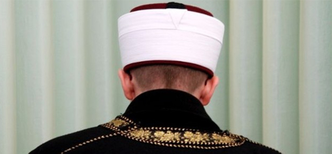 EŞİ ASKERDE OLAN KADINLA KAÇTI