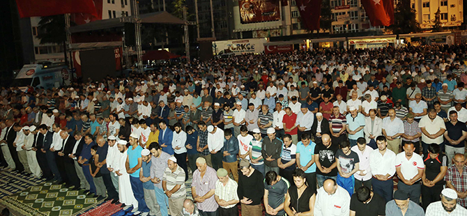 Samsun Sabah Namazında Kıyamdaydı