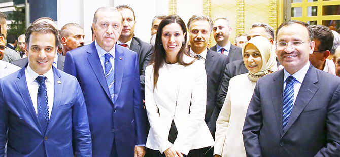 SON NÖBETTE KÜLLİYE'DE BAŞKOMUTANLA