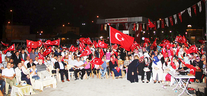 DEMOKRASİ AŞIKLARINA TEŞEKKÜR