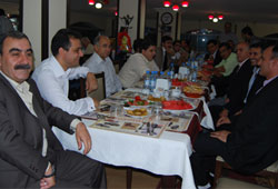 Elazığlılar iftarda bir araya geldi