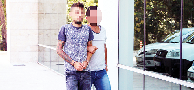 UYUŞTURUCU SATARKEN YAKALANDI