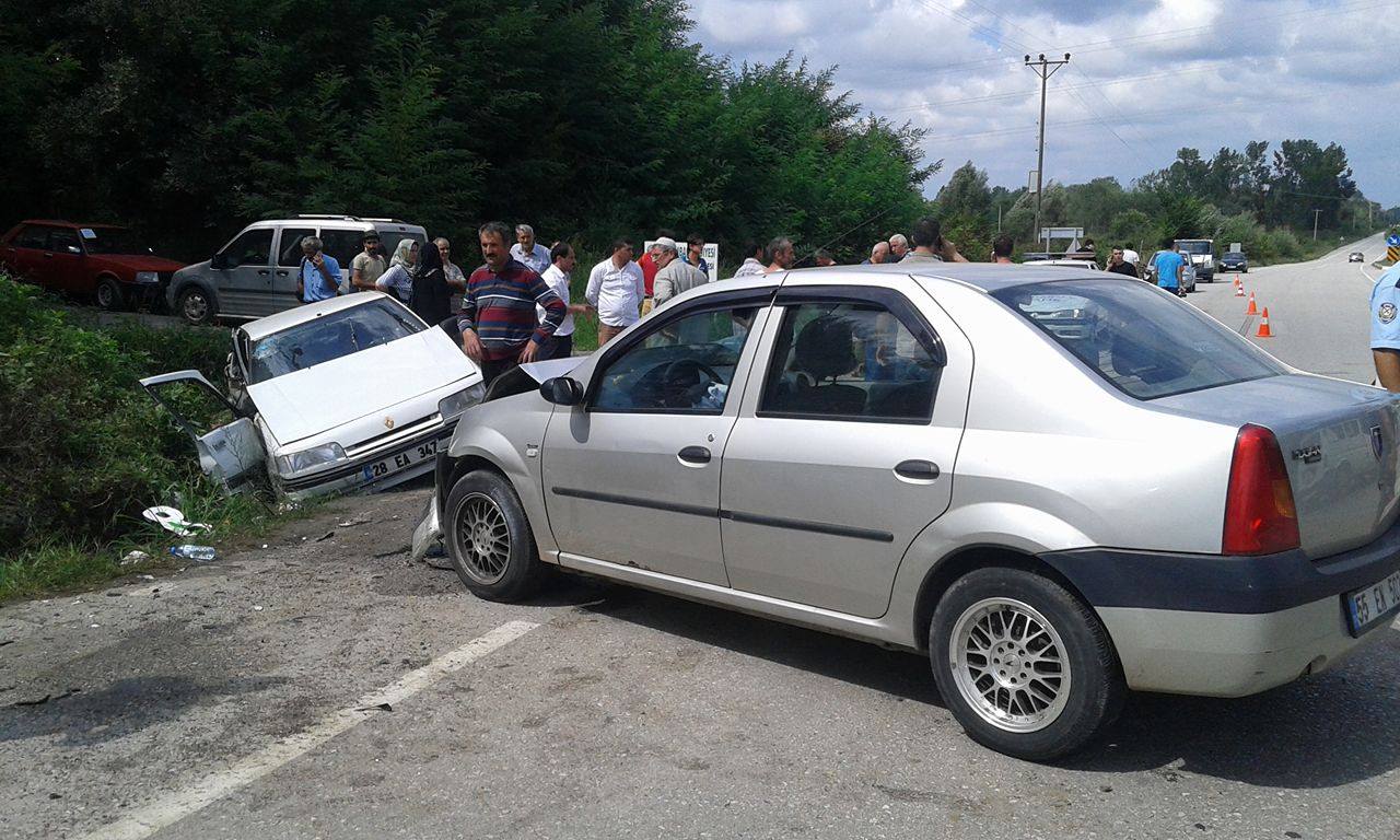 ÇARŞAMBADA KAZA 1’İ AĞIR 6 YARALI