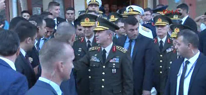 GENEL KURMAY BAŞKANI ŞEHİT AİLELERİNİ ZİYARET ETTİ