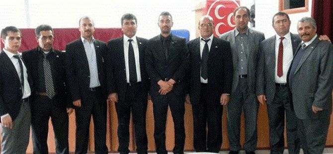 MHP İLÇE YÖNETİMİ İSTİFA ETTİ