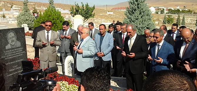 NEŞET ERTAŞ ANILDI