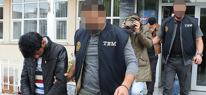 3 IŞİD ZANLISI GÖZALTINDA