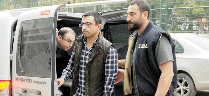 2 ÜSTEĞMEN TUTUKLANDI