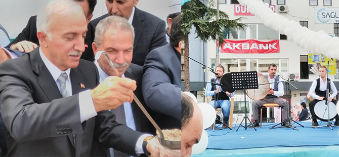 SEMERKAND VAKFI AŞURE DAĞITTI