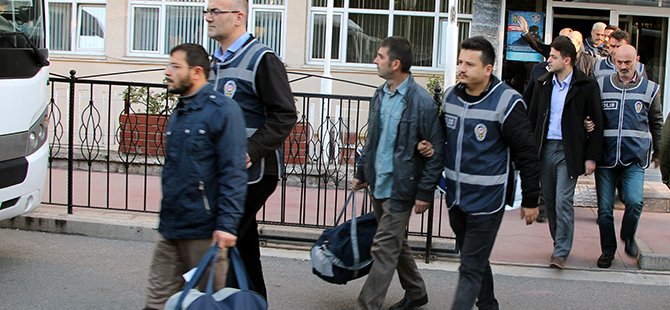 BANK ASYA MUDİSİ ÖĞRETMENLER ADLİYEDE