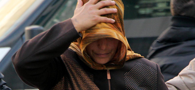 UYUŞTURUCU HÜKÜMLÜSÜ KADIN YAKALANDI