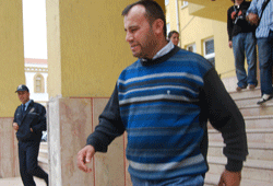 Avukata bıçak çekti