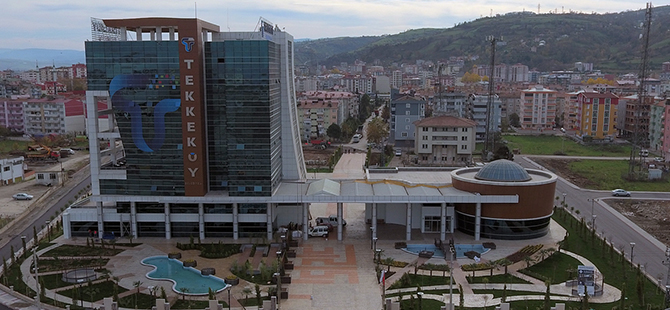 TEKKEKÖY BELEDİYESİ YENİ BİNASINDA