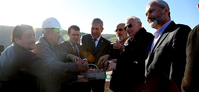 15 TEMMUZ ŞEHİTLER CAMİİ