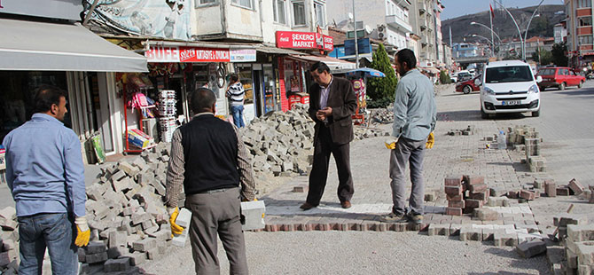 YOLLAR YENİDEN YAPILIYOR