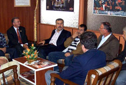 Demir, gazileri ziyaret etti