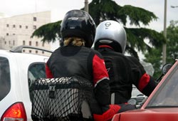 25 yaş altı gençlik trafikte dikkatsiz