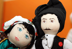 Fadime ile Temel dünya turunda