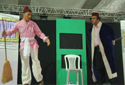 Çadırda tiyatro keyfi