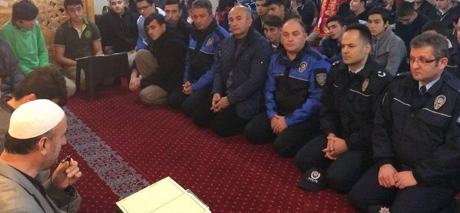 ŞEHİTLERE DUA EDİLDİ.