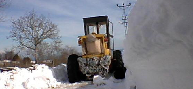 19 Mayıs İlçesinde 7/24 Kar Çalışması