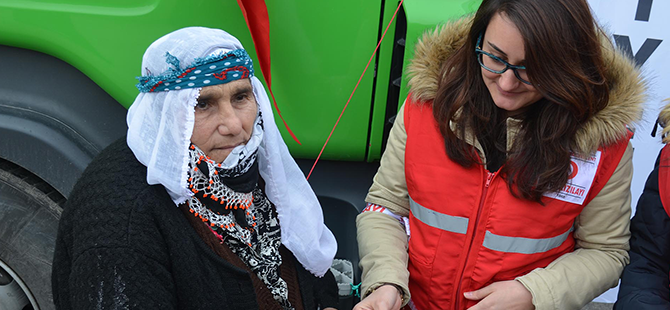 Bafra'dan Halep'e 2 TIR yardım