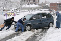 Samsun'da kar 40 santim