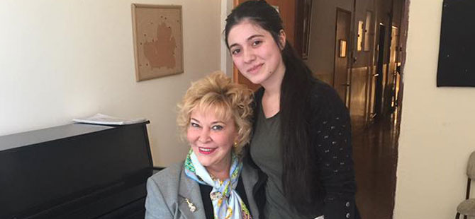 HER YAŞTAN PİYANİSTLERLE DENEY