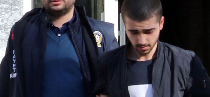 Alkollü genç 2 kişiyi bıçakla yaraladı