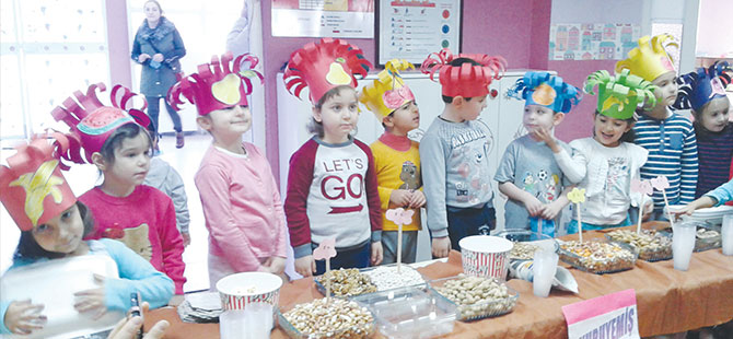 MEHMETÇİK VAKFI'DAN MİNİK ÖĞRENCİLERE TEŞEKKÜR