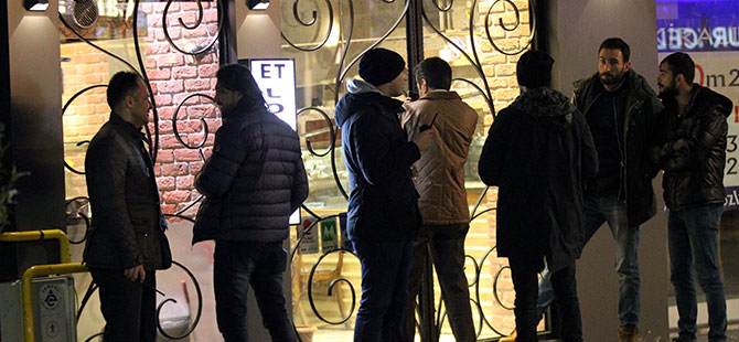 LOKANTADA REHİNE KRİZİ