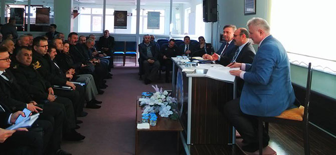 ÇARŞAMBA'DA MUHTAR VE VATANDAŞ BULUŞMASI