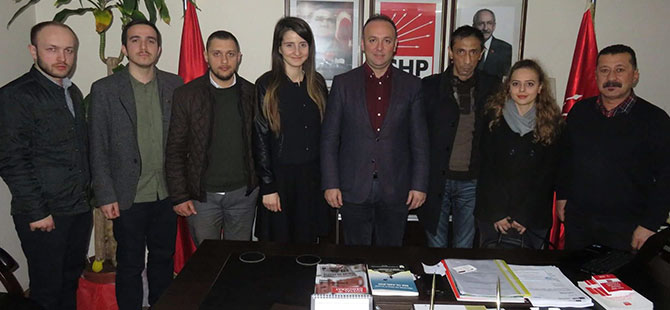 REHBER ÖĞRETMENLERDEN CHP ZİYARETİ